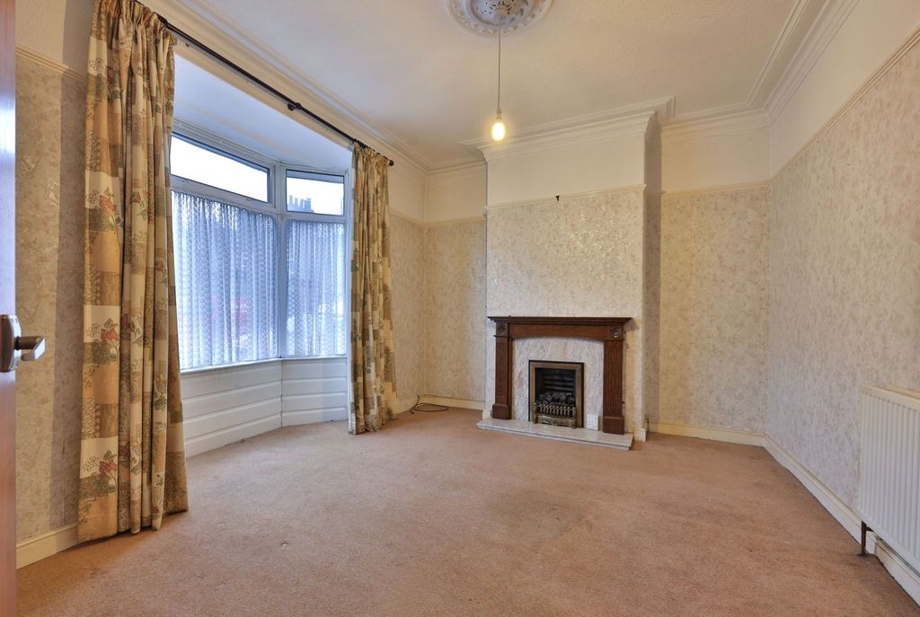 Property photo 2 of 14