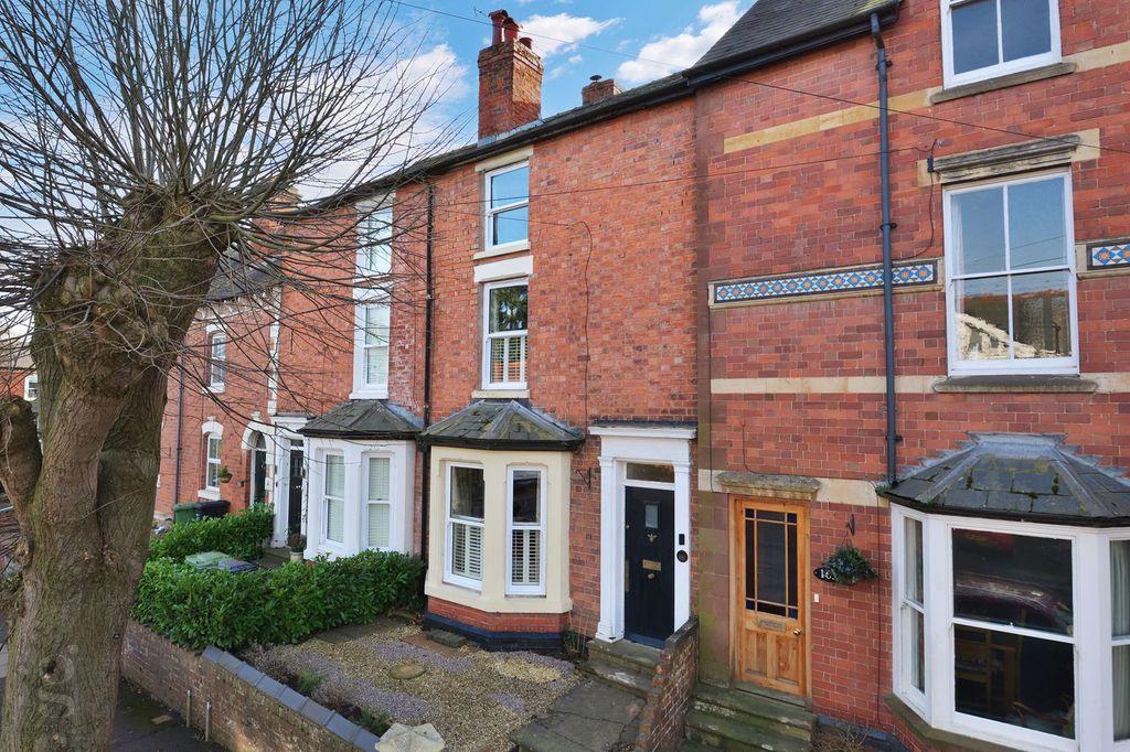 Property photo 1 of 30