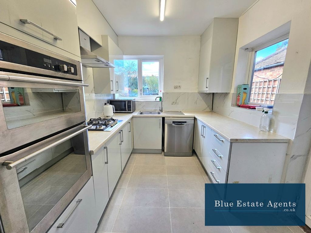 Property photo 2 of 13 Kitchen