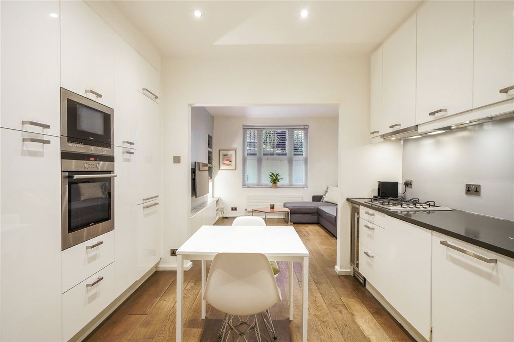 Property photo 2 of 13 Picture No. 45