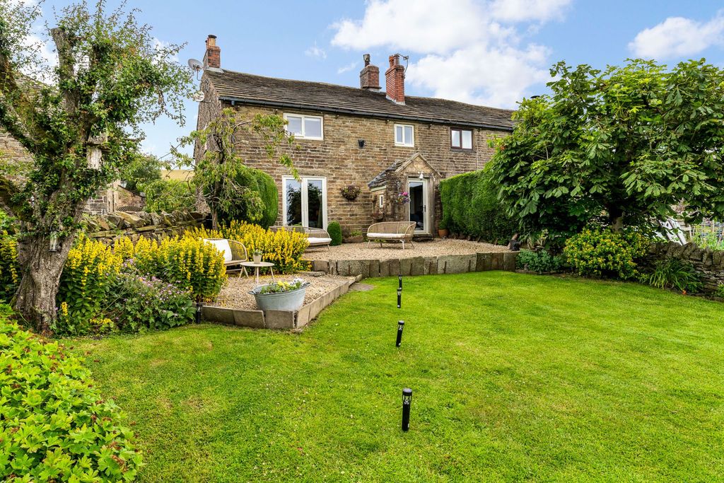 Property photo 1 of 57 Photograph 62