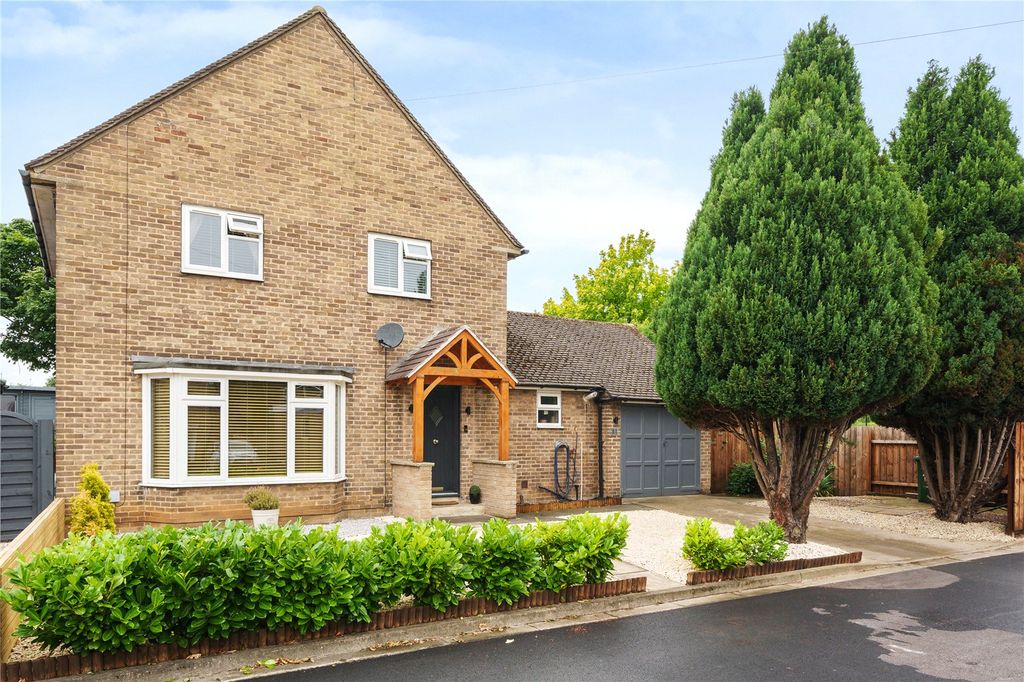 Property photo 1 of 19 Picture No. 01
