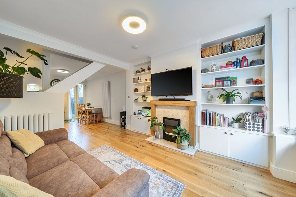 Property photo 2 of 21 1408231-21-6984B4...