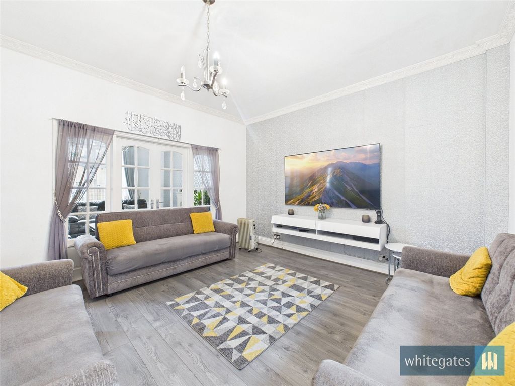 Property photo 3 of 16 Picture No. 04