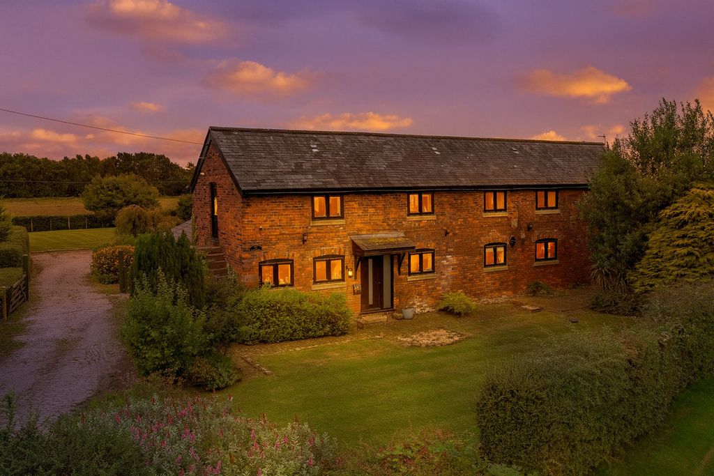 Property photo 2 of 29