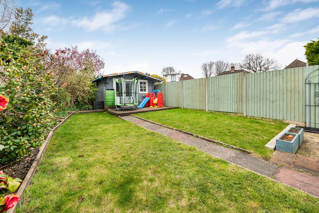 Property photo 3 of 15