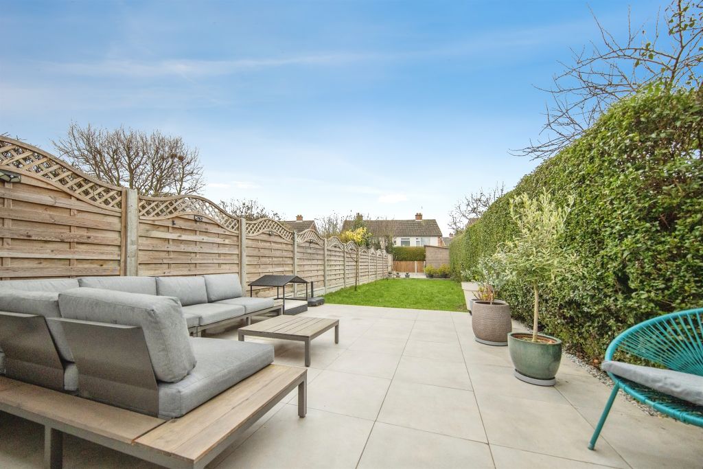 Property photo 3 of 20