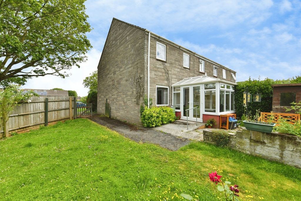 Property photo 1 of 17 Pbox-Img.Jpg