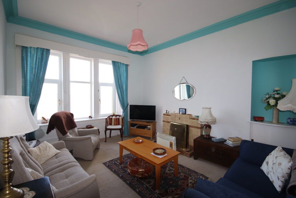 Property photo 3 of 12