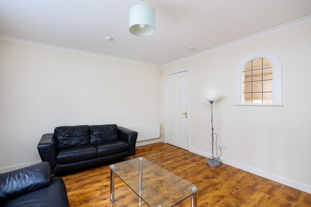 Property photo 3 of 16 Photo 3