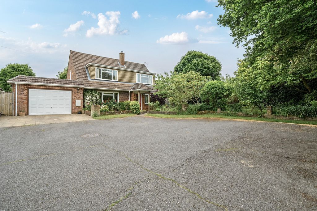 Property photo 1 of 20 1295427-1-682Afc9...