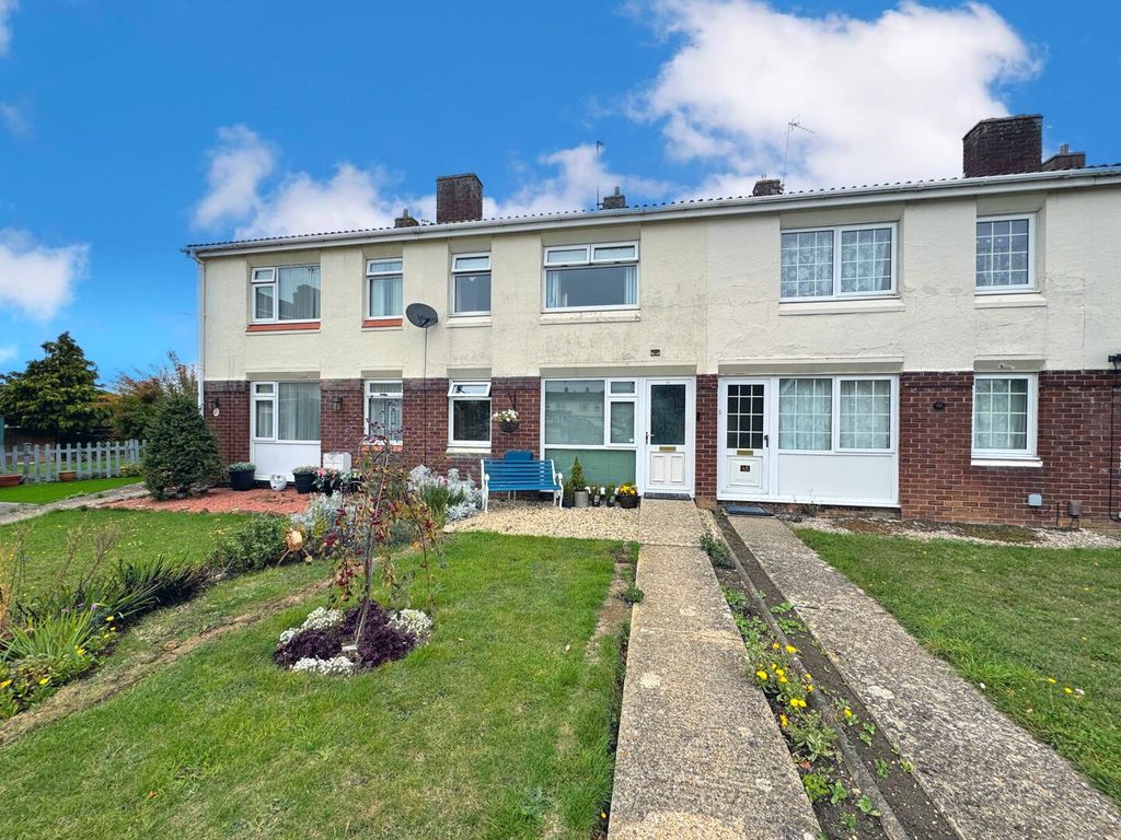 Property photo 1 of 15 Front (Exterior)