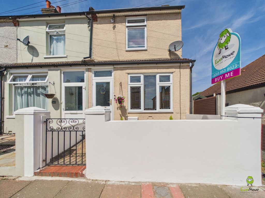 Property photo 3 of 13 Presented By Clinton At Ewemove Bexleyheath And Da