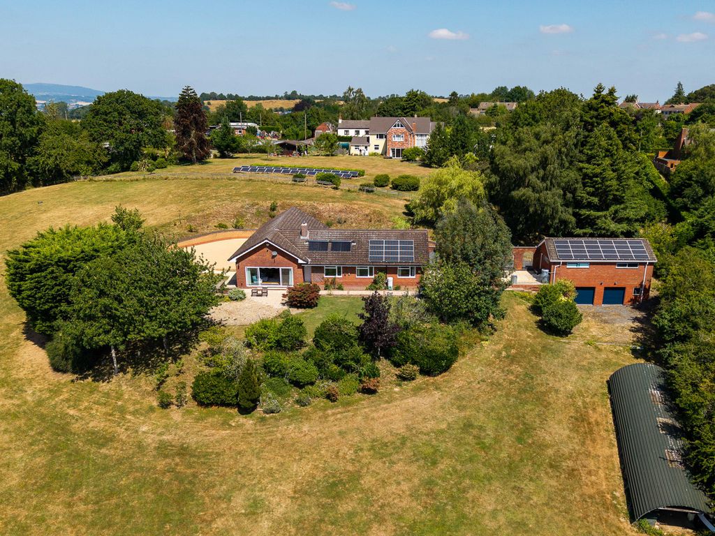 Property photo 1 of 32