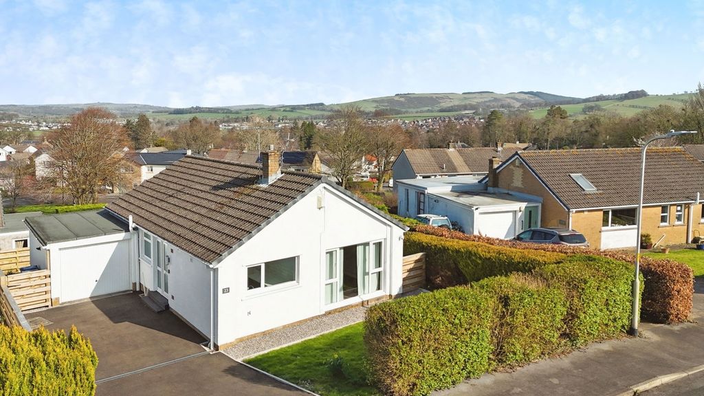 Property photo 1 of 10