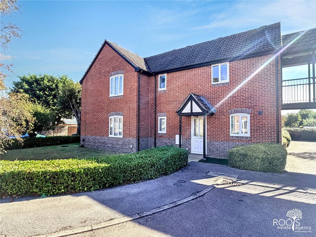 Property photo 1 of 10 Picture No. 02
