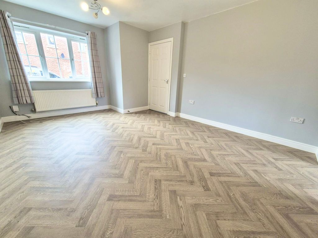 Property photo 2 of 19 Img_7582