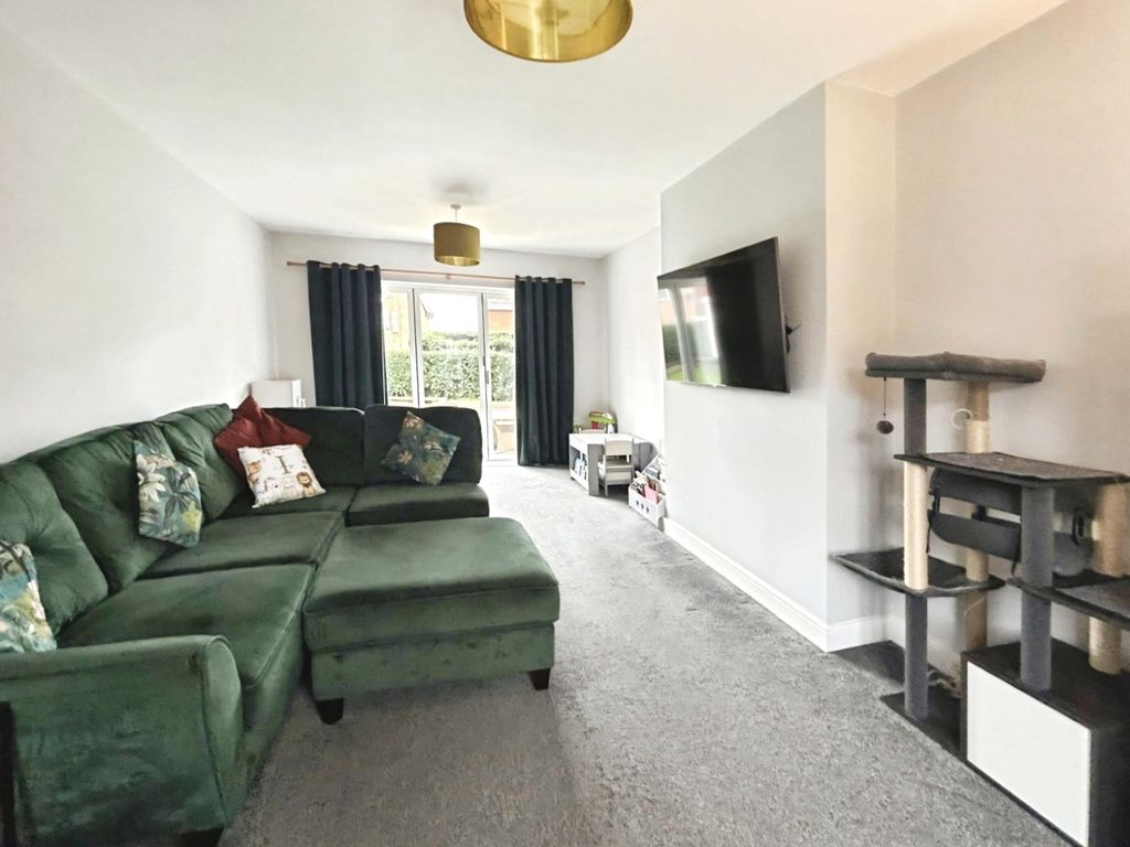 Property photo 2 of 11 Pbox-Img.Jpg