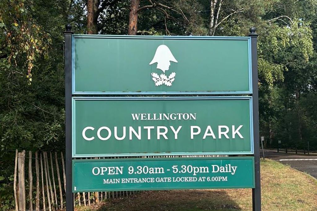 Property photo 3 of 5 Swallowfield-3.Jpg