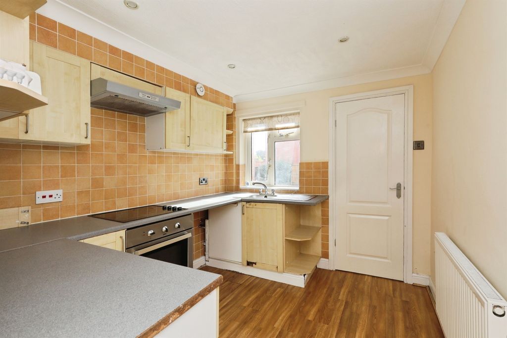 Property photo 2 of 7