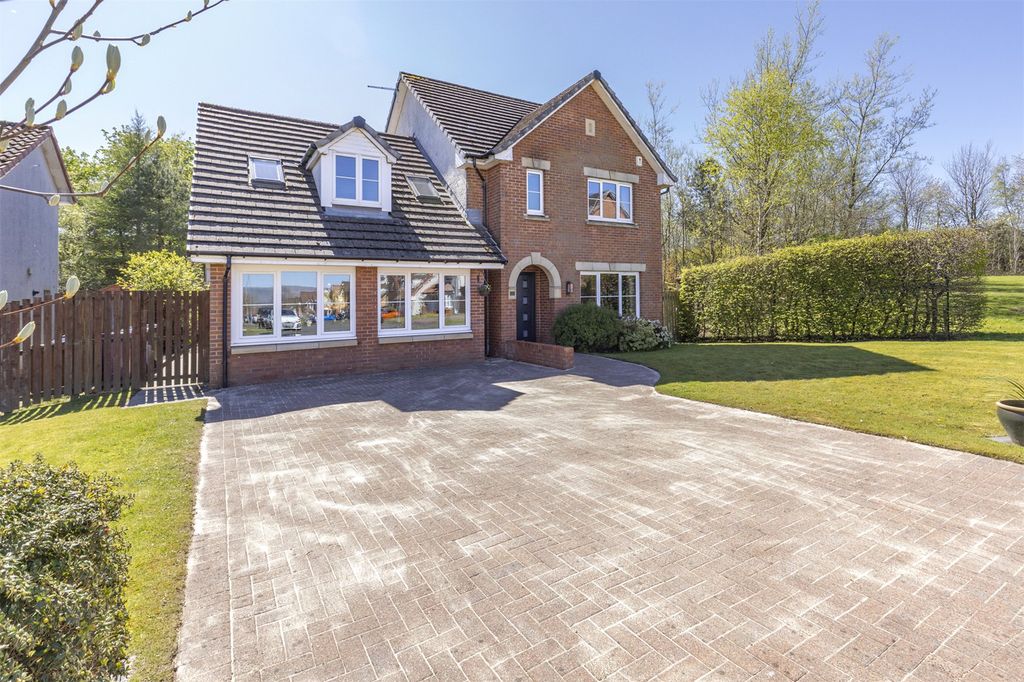 Property photo 2 of 32 Picture No. 02