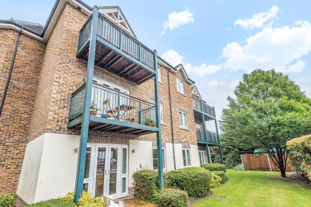Property photo 1 of 11 External View