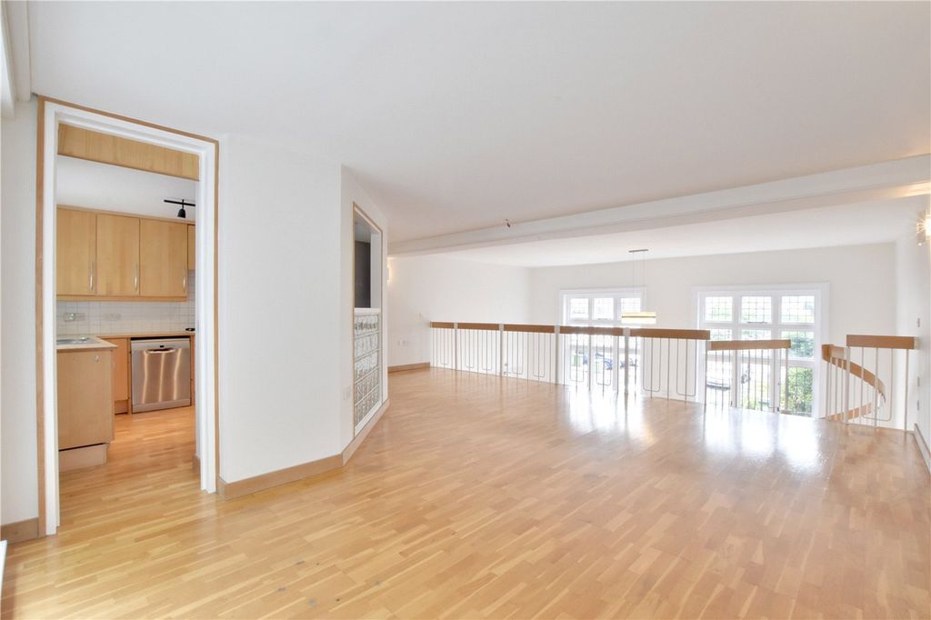 Property photo 3 of 25 Picture No. 20