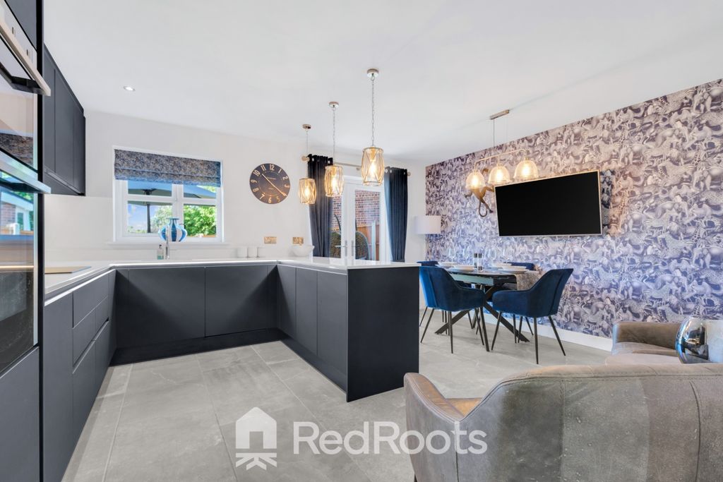 Property photo 3 of 40 5269763