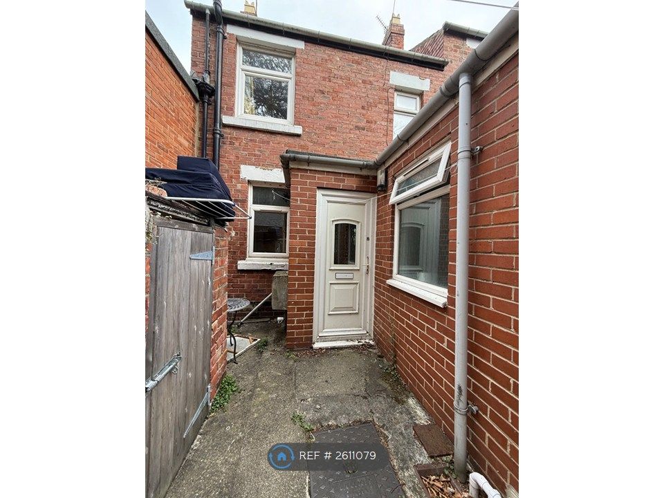 Property photo 1 of 8