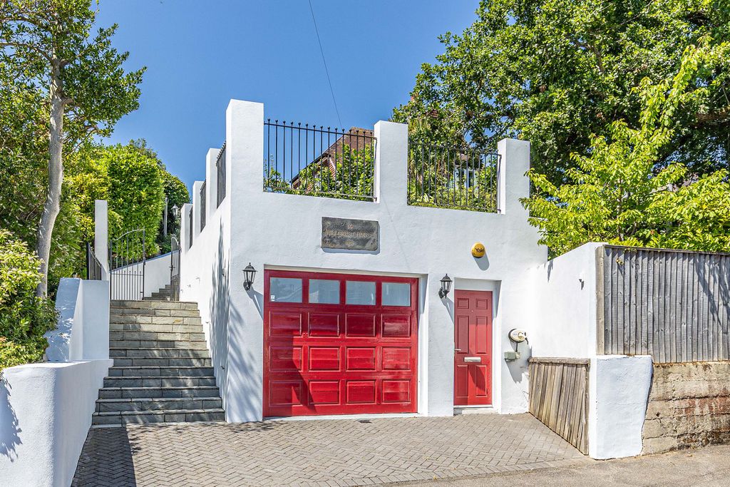Property photo 3 of 53 346A5311