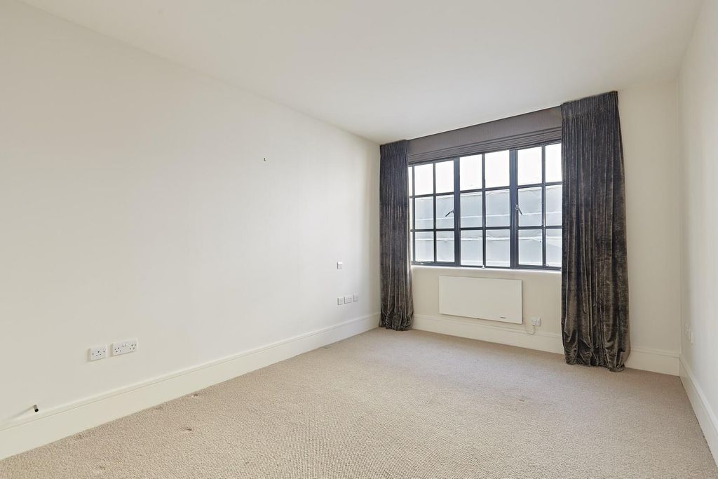 Property photo 3 of 5 Image