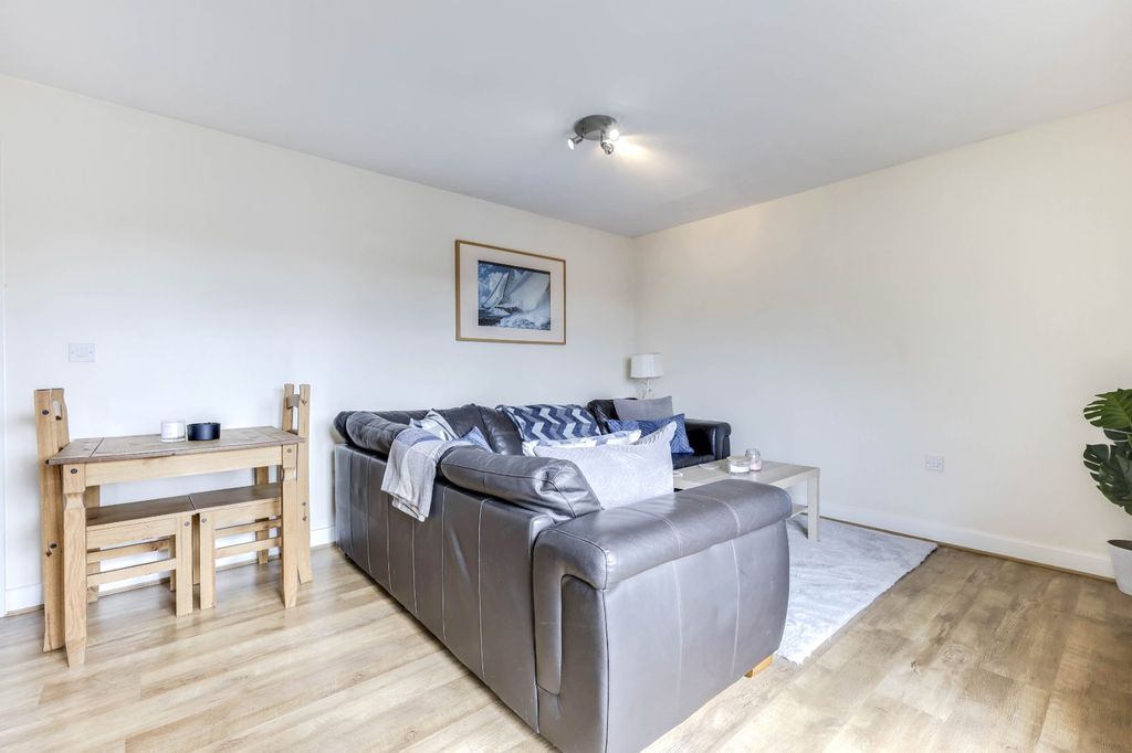 Property photo 3 of 11 Picture No. 09