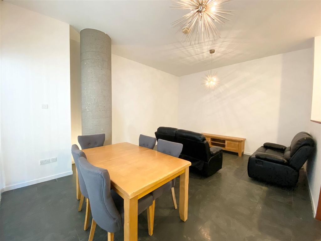 Property photo 3 of 12 4.Jpg
