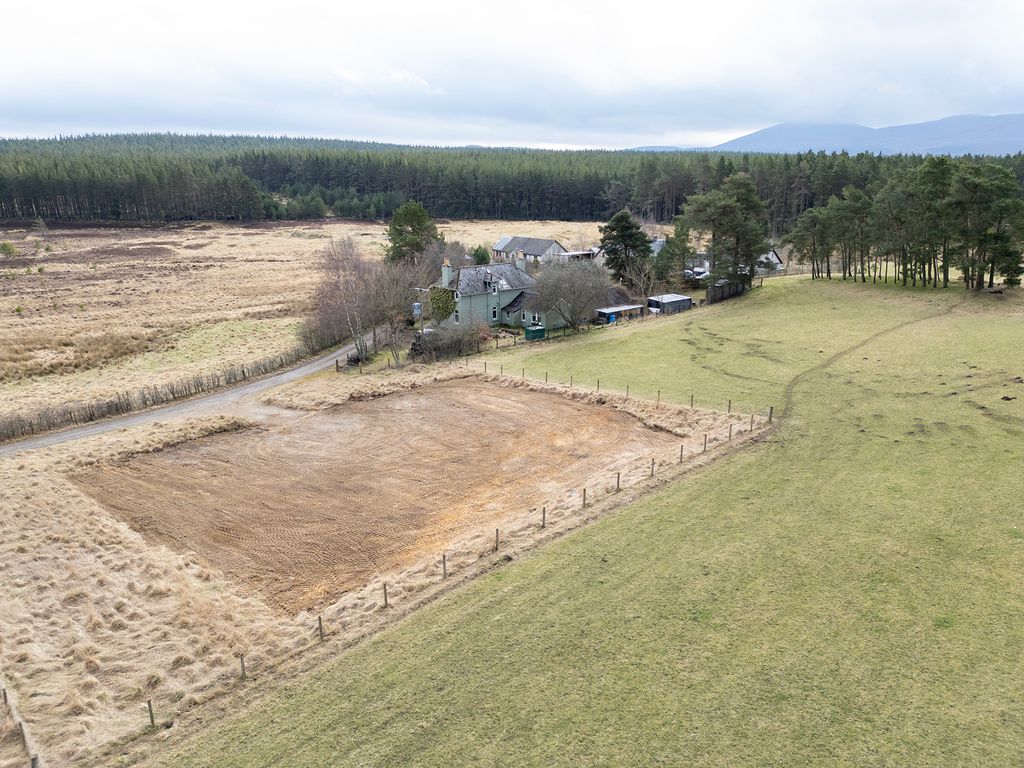 Property photo 3 of 4