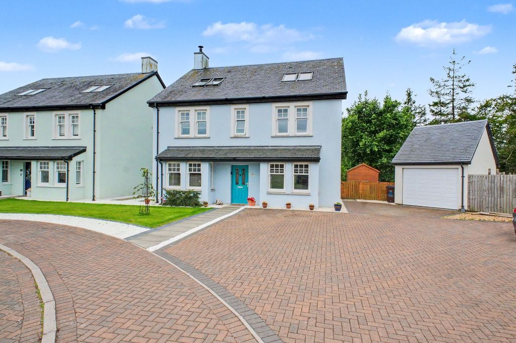 Property photo 1 of 24