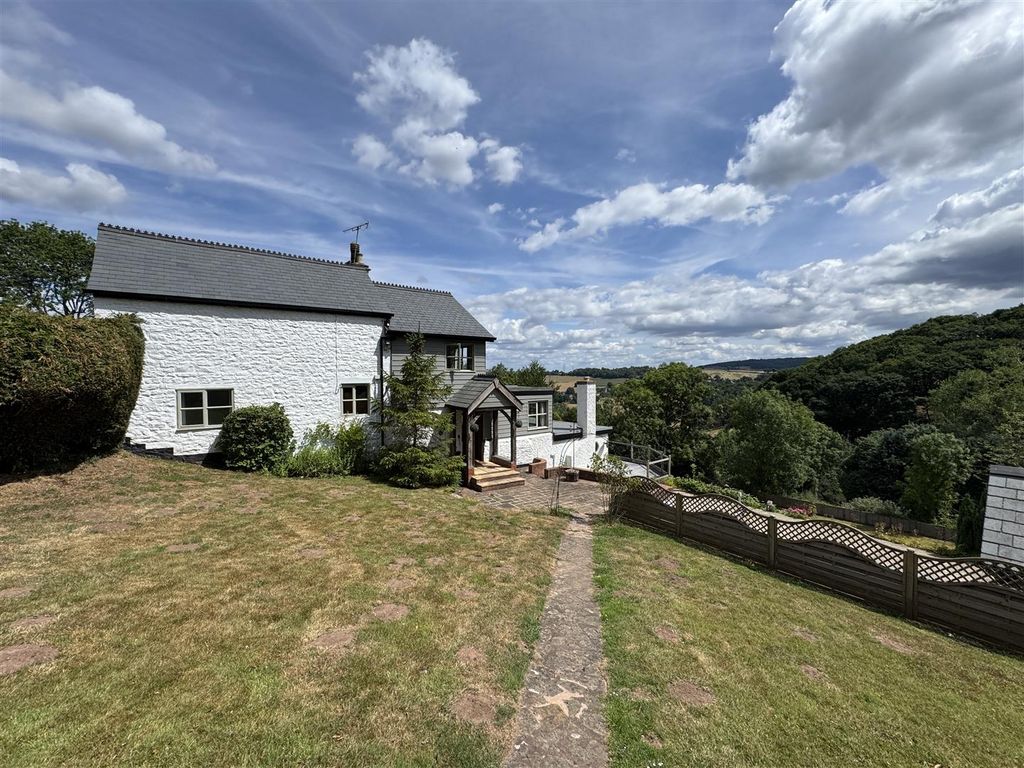 Property photo 1 of 50