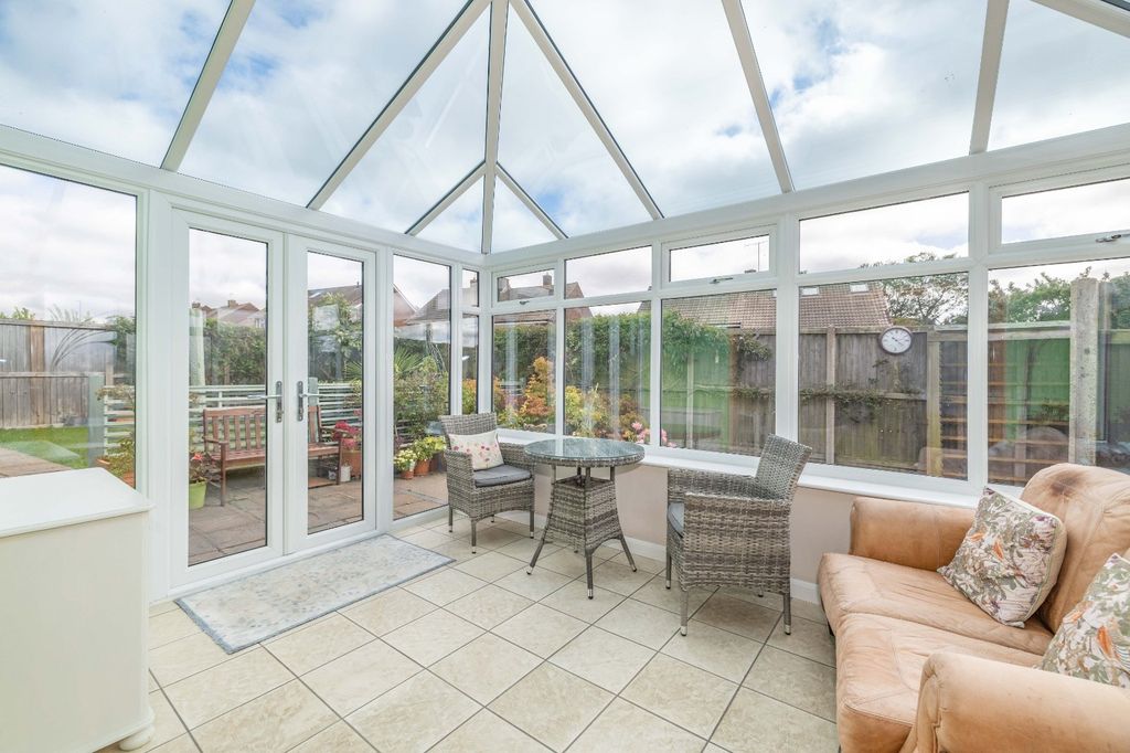 Property photo 3 of 19 Picture 3