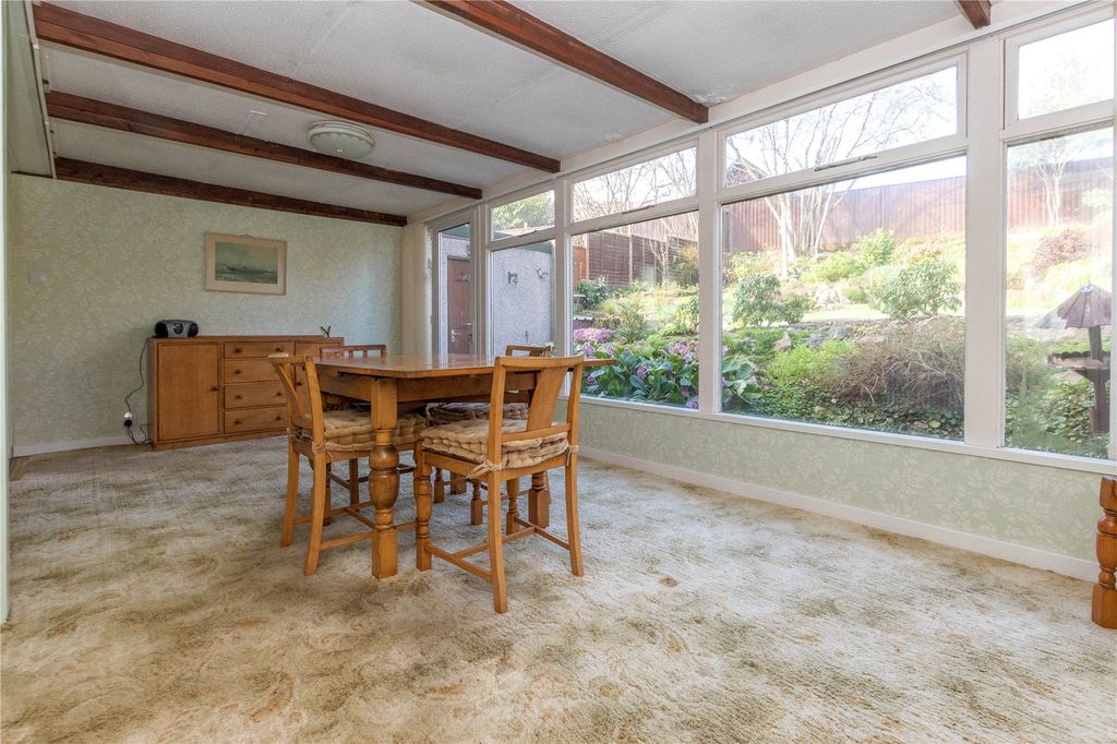 Property photo 3 of 23 Picture No. 12