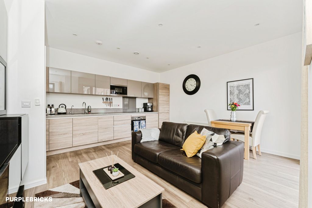 Property photo 2 of 18 Open Plan Living