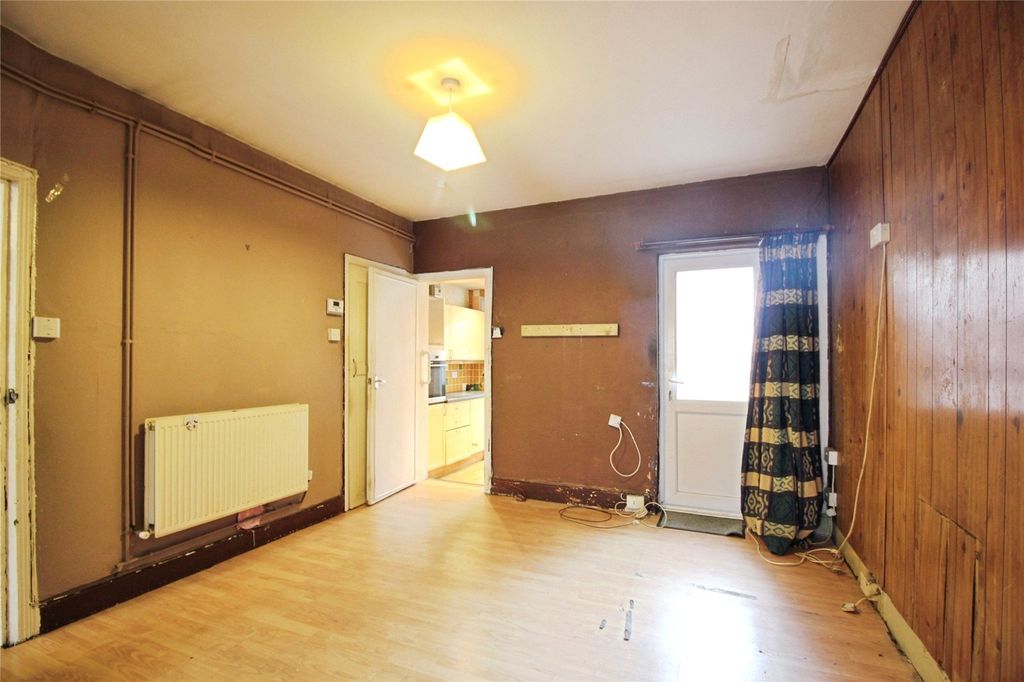 Property photo 3 of 9 Picture No. 02