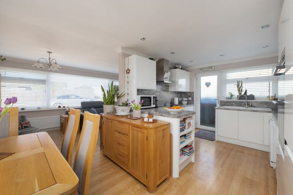 Property photo 3 of 17 Dsc_2879 Copy