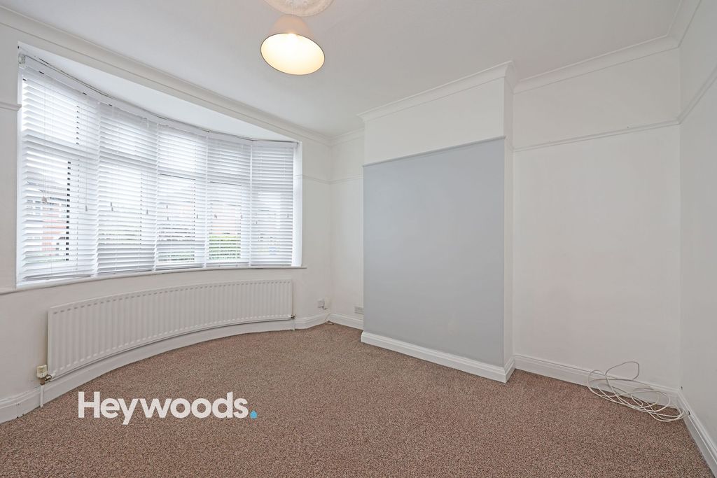 Property photo 2 of 34