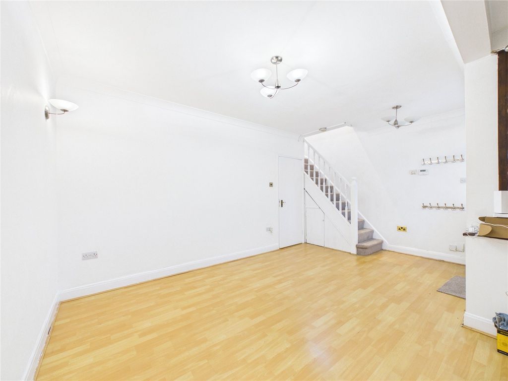 Property photo 2 of 8 Picture No. 03