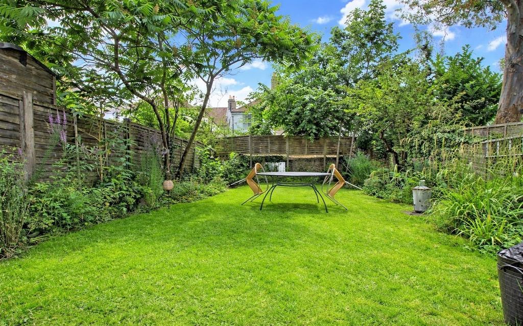 Property photo 2 of 16 3