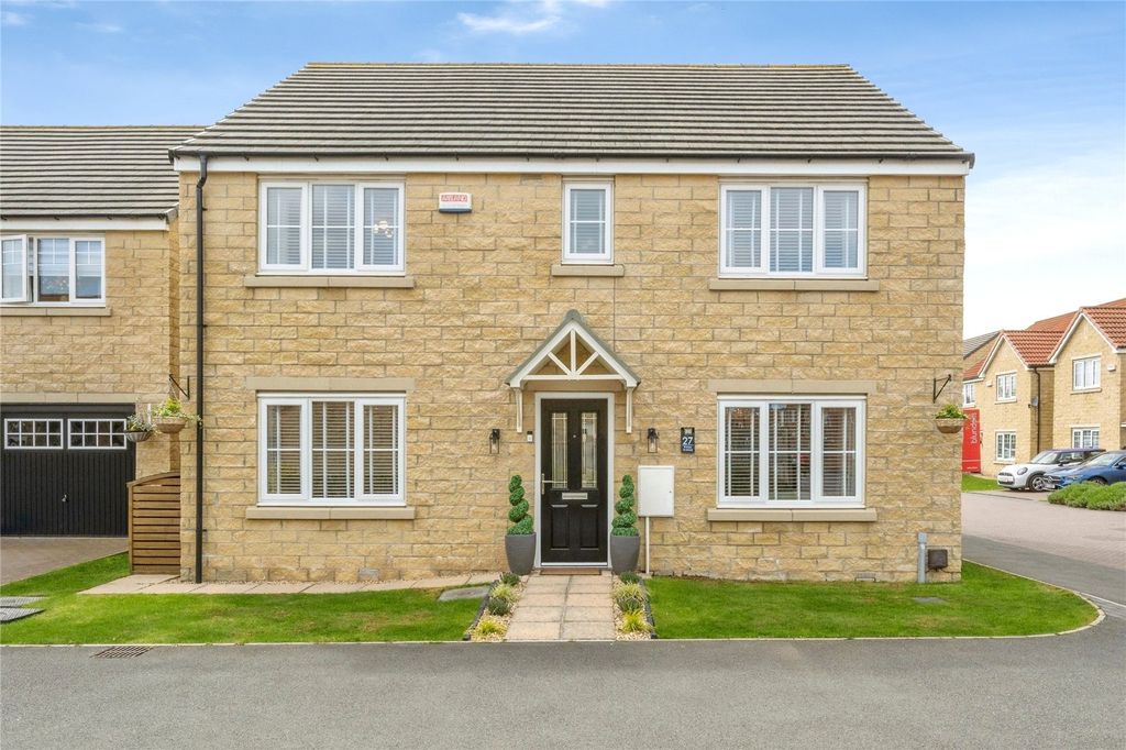 Property photo 1 of 36 Front