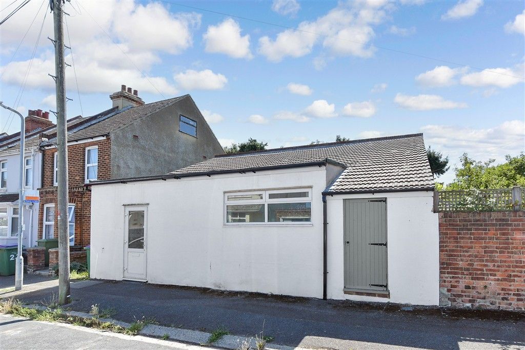 Property photo 1 of 11 External (Web)