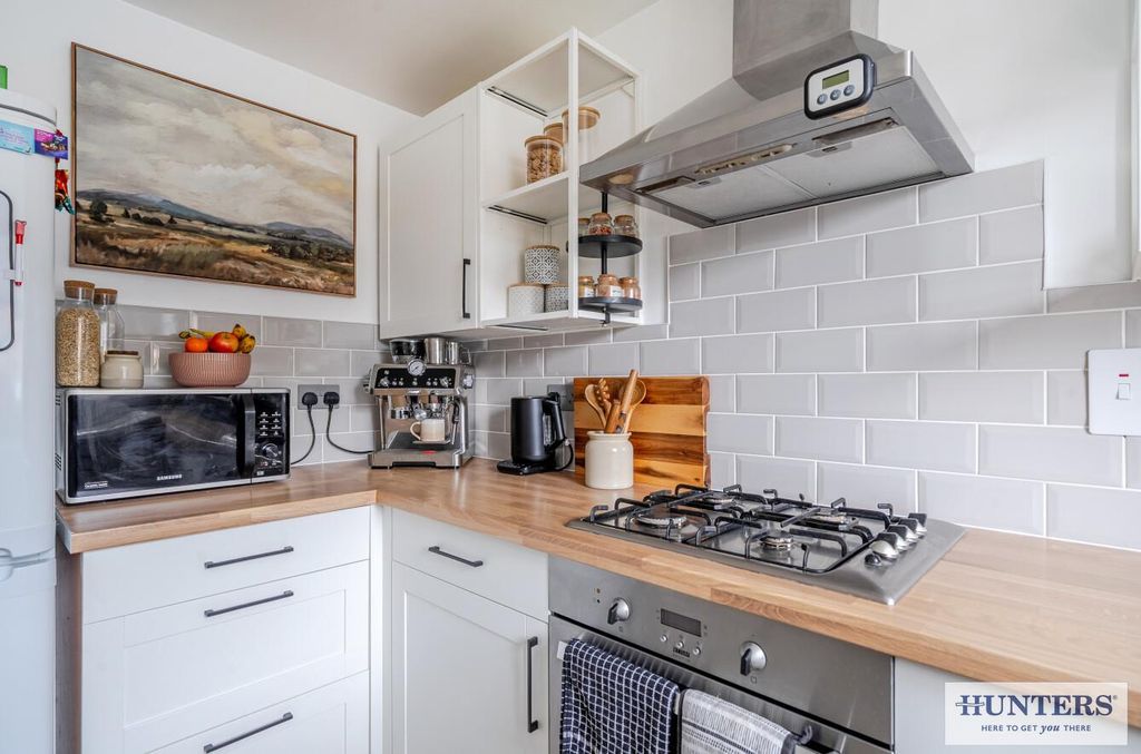 Property photo 3 of 18 cc2E30E0-Ddb2-4De5-A5Ca-537c80Dea813.Jpg