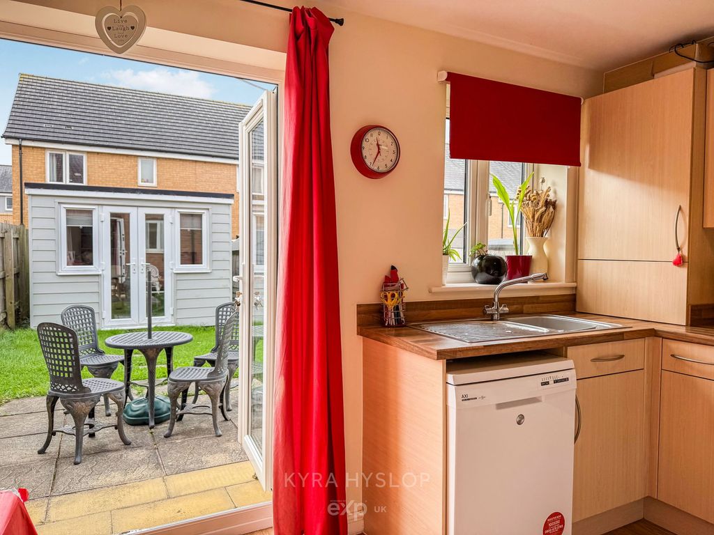 Property photo 3 of 13