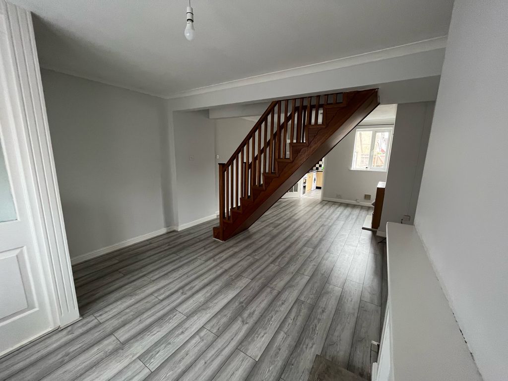 Property photo 2 of 8 Dining Room