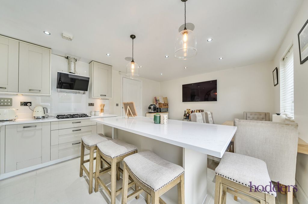 Property photo 2 of 23 E18918B3-4155-43A...